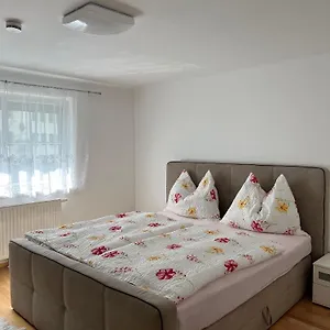 Flora Apartmán Solnohrad