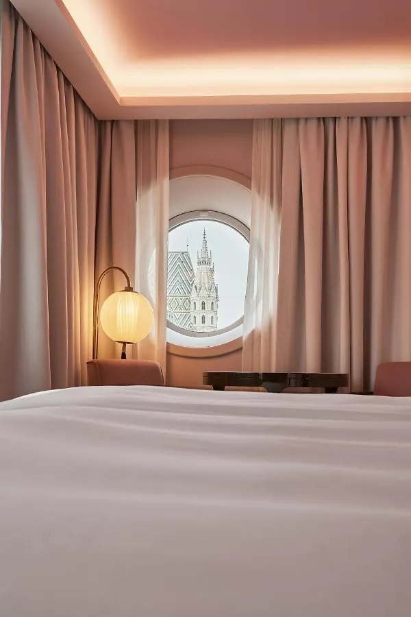 Hotel Topazz&Lamée Bécs